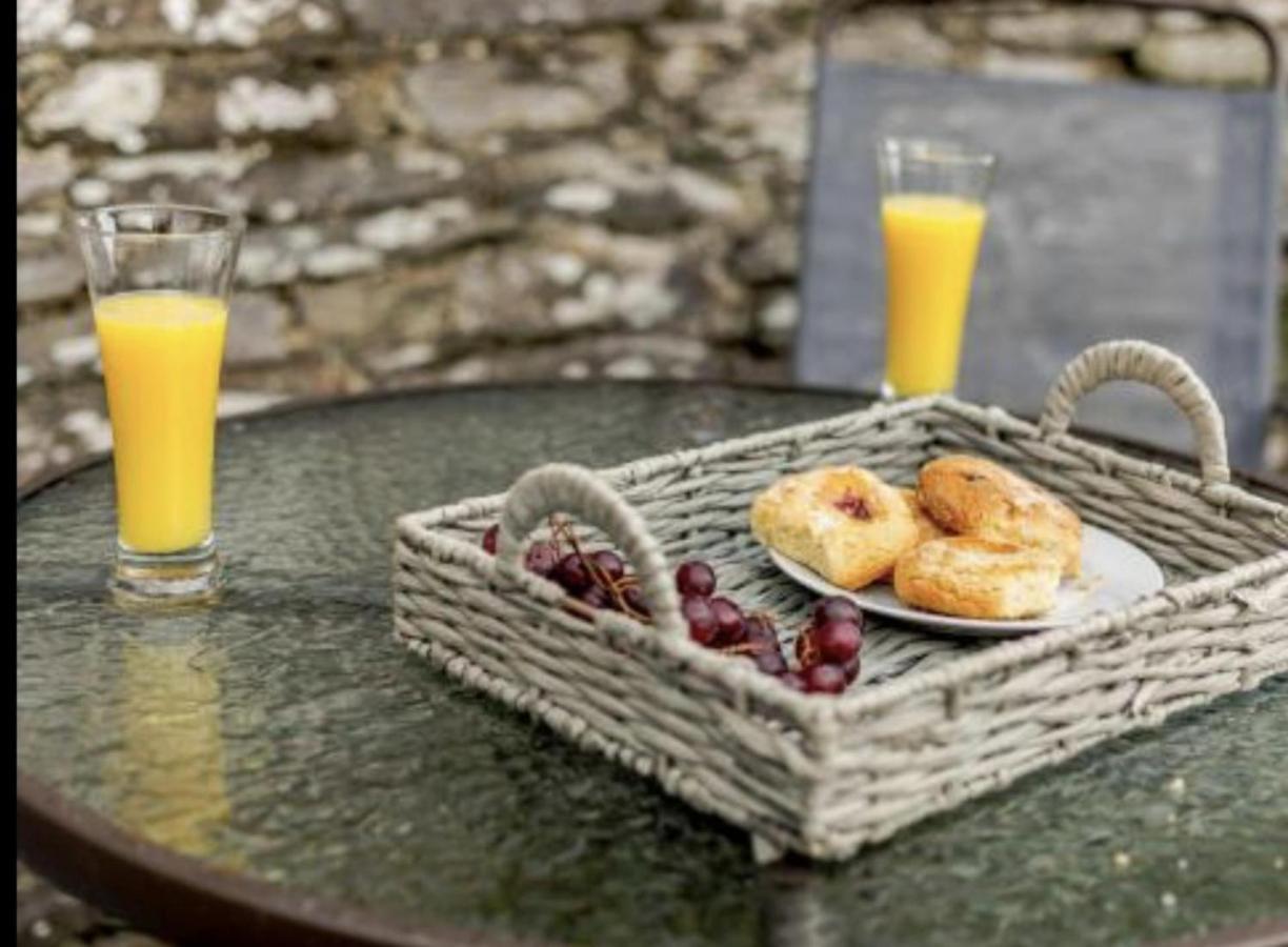 Charming 2-Bed Cottage In Wadebridge Cornwall Exterior foto